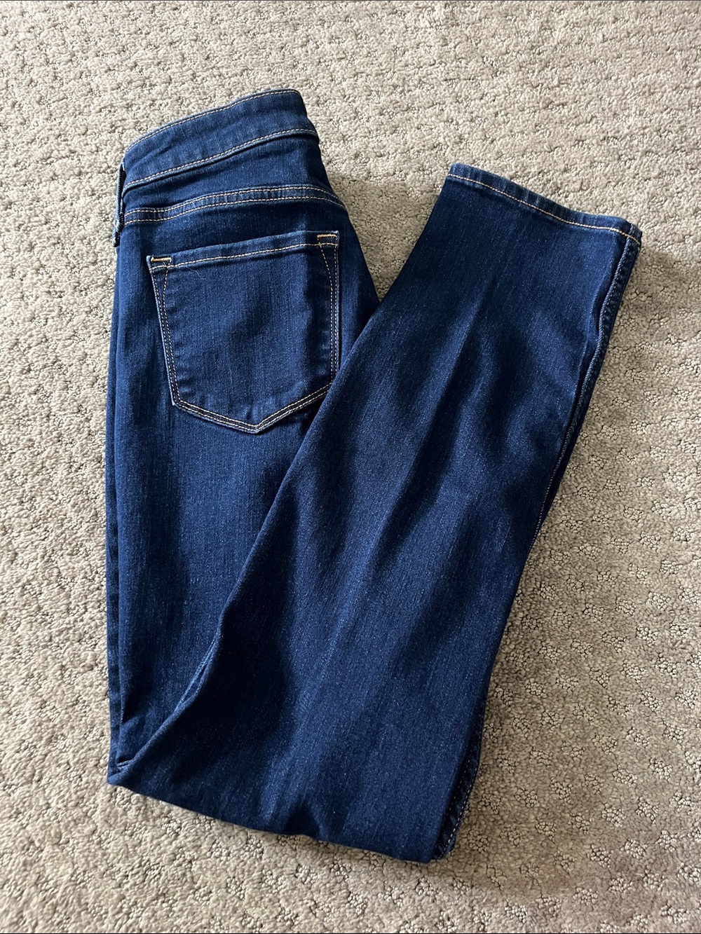 Old Navy High Rise Straight Jeans - Picture 2 of 4
